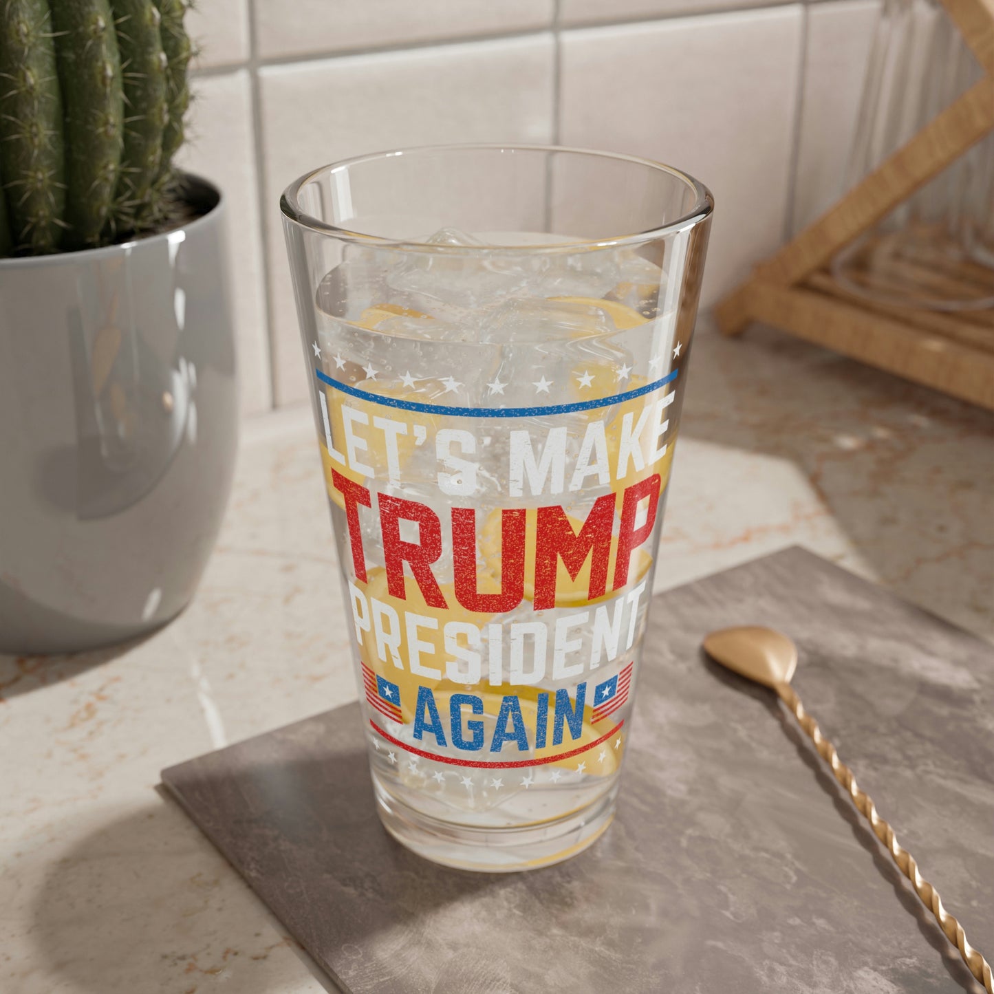 Trump 16 oz glass